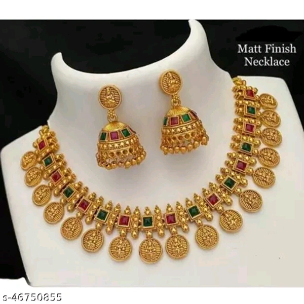 Twinkling Graceful Women Necklaces & Chains - Free Size