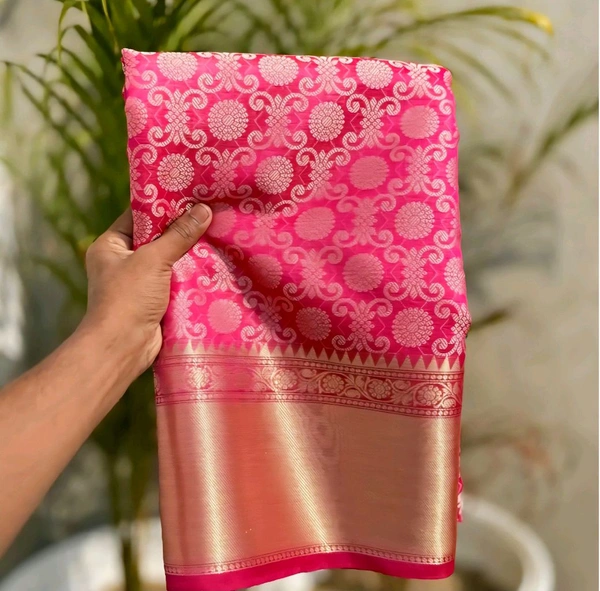 ✨ Shruti Haasan Inspired Banarasi Saree ✨