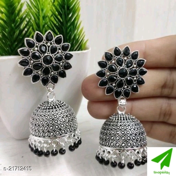 Beautiful Woman's Earrings - black