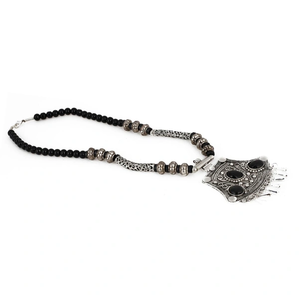 Generic Tibetam Silver and Black Acrylic Beads Necklace - Black, Gold plated