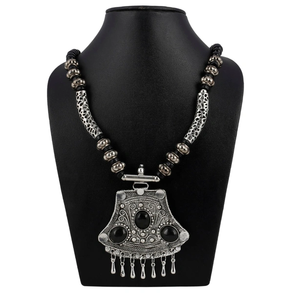 Generic Tibetam Silver and Black Acrylic Beads Necklace - Black, Gold plated