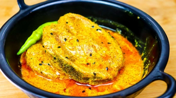 Fish Curry Sarson Wali Half