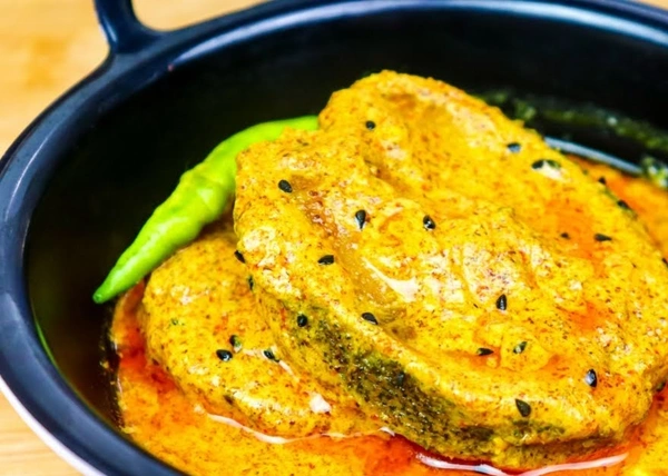 Fish Curry Sarson Wali