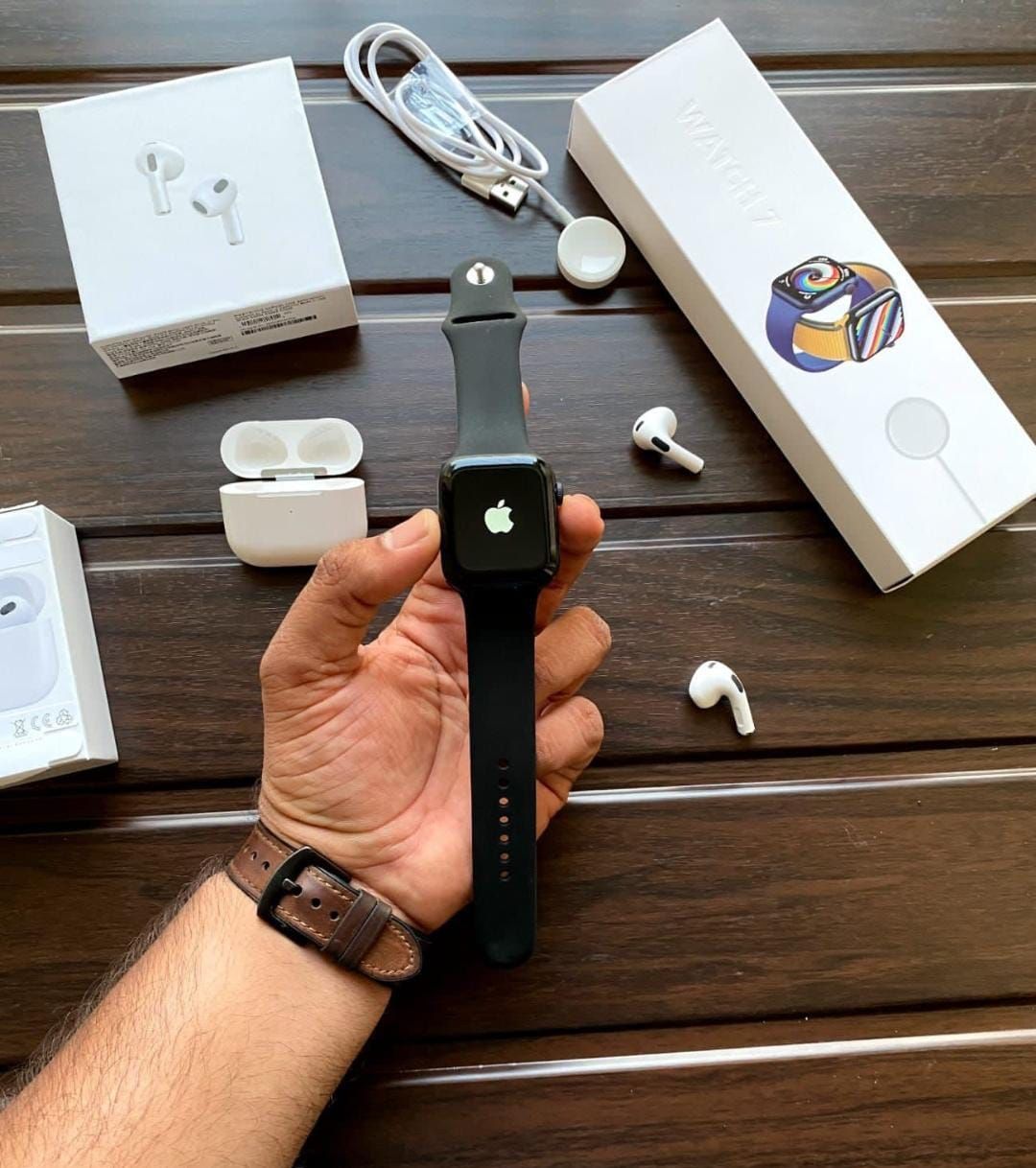 Smartwatch & Airpods Combo
