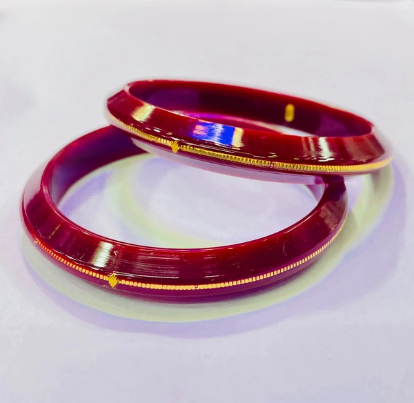 TRJ MAHALAXMI MAROON HUID HALLMARK 916 22KT GOLD KANKAN POLA BANGLES (LAMINATED) 1 PAIR APPROX. WGT: 0.200 GM WITH PURITY SMART CARD. - 22 (2/2)