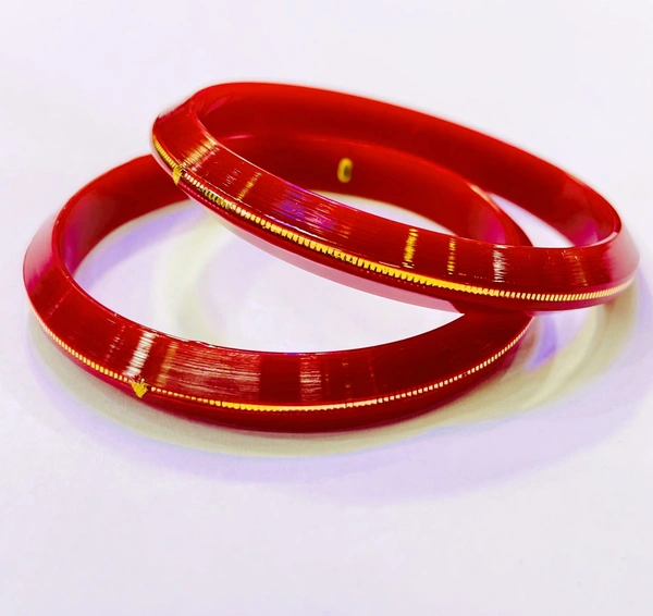 TRJ MAHALAXMI RED HUID HALLMARK 916 22KT GOLD KANKAN POLA BANGLES (LAMINATED) 1 PAIR APPROX. WGT: 0.200 GM WITH PURITY SMART CARD. - 22 (2/2)