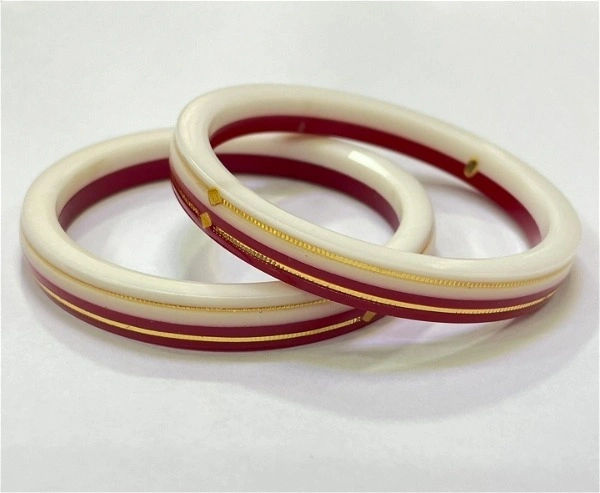 TRJ MAHALAXMI R/W DOUBLE DEKKER HUID HALLMARK 916 22KT GOLD POLA BADHANO BANGLES VIRAL POLA (LAMINATED) 1 PAIR APPROX. WGT: 0.400 GM WITH PURITY SMART CARD - 21 (2/1)