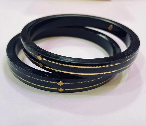 TRJ MAHALAXMI BLACK DOUBLE DEKKER HUID HALLMARK 916 22KT GOLD POLA BADHANO BANGLES VIRAL POLA (LAMINATED) 1 PAIR APPROX. WGT: 0.400 GM WITH PURITY SMART CARD - 27 (2/7)