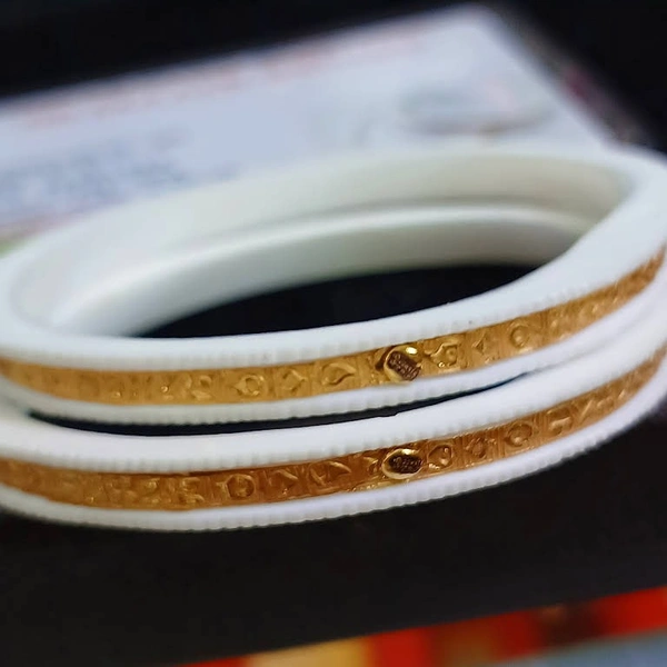 TRJ PLAIN HALLMARK 916 22KT GOLD SAKHA BADHANO APPROX. WGT: 0.600 GM WITH PURITY SMART CARD - 22 (2/2)