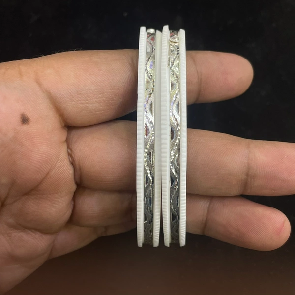 TRJ 995 PURE SILVER SAKHA BADHANO PLAIN CUT  DESIGN D3 APPROX WGT 3 TO 4 GRAM (1 PAIR)  - 22