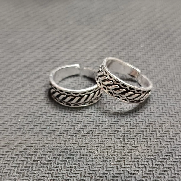 TRJ SILVER TOE RING (BICHIYA) ADJUSTABLE DESIGN (1 PAIR) WGT: 3.500-4.00 GRAM 