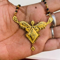 TRJ BIS HALLMARK 18KT GOLD BIG PENDANT 1 PIECE APPROX. WGT: 1.700 TO 1.800 GM WITH CERTIFICATE.