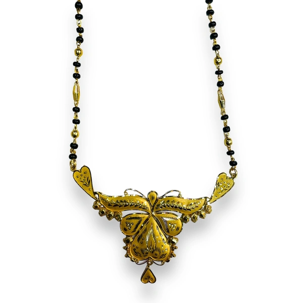 TRJ BIS HALLMARK 18KT GOLD BIG PENDANT 1 PIECE APPROX. WGT: 2.000 TO 2.200 GM WITH CERTIFICATE.
