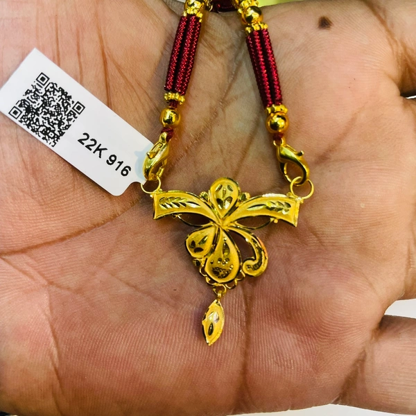 TRJ BIS 22KT 916 HUID HALLMARK GOLD PENDANT WITH TUSSEL 1 PIECE APPROX. WGT: 1.22 GM.