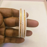 NON LAMINATED VIRAL CHILA PATH SAKHA 22KT HALLMARK APPROX WGT 0.600 - 0.700 GM (1PAIR). - 24