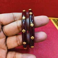 MARVEL MAROON JANGO SWASTIK DESIGN DOT KDM GOLD POLA BADHANO 1 PAIR APPROX WGT 0.400 GM - 26