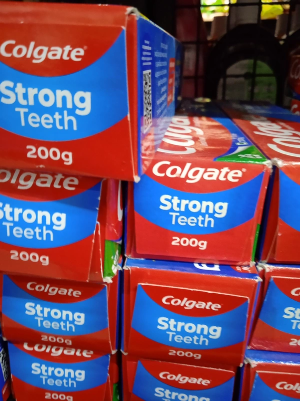 Colgate Strong 200g 