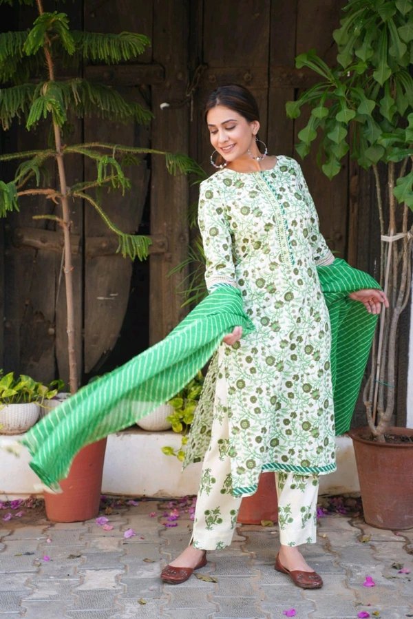 Off White Green Floral