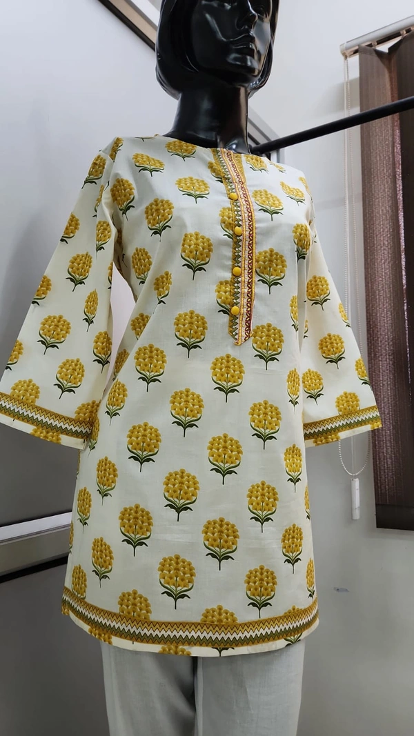 White Yellow Flowers Print Regular Kurti