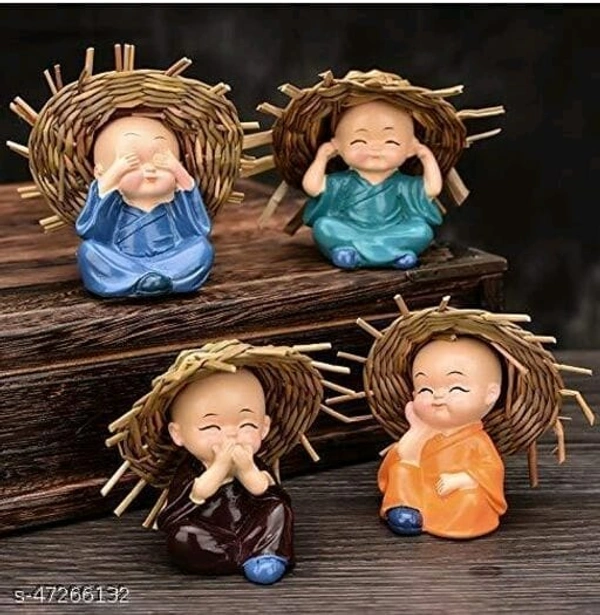 Trendy Showpieces & Collectibles