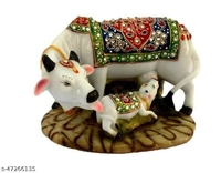 Trendy Showpieces & Collectibles
