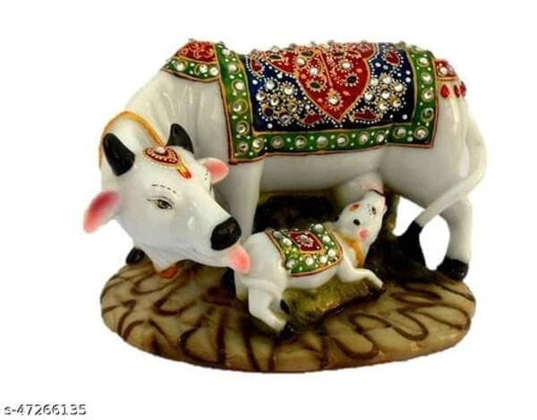 Trendy Showpieces & Collectibles