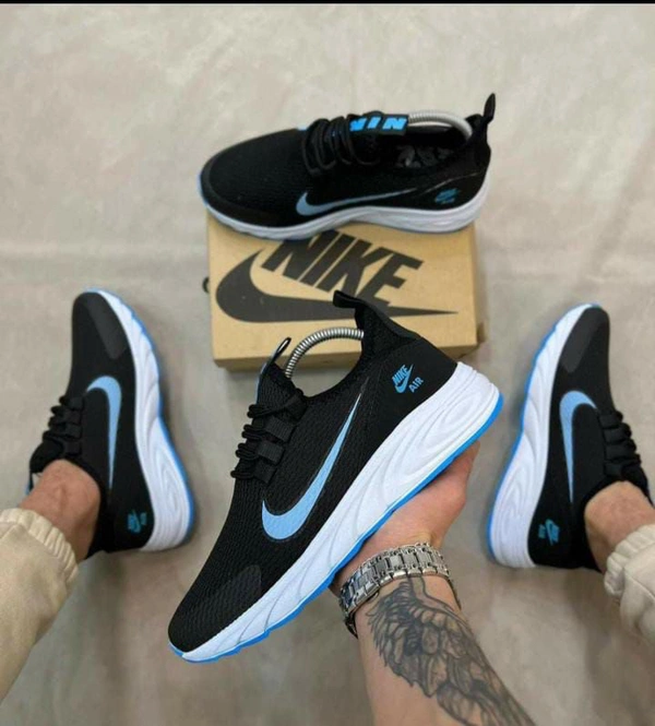 NIKE SHOES - White, 7
