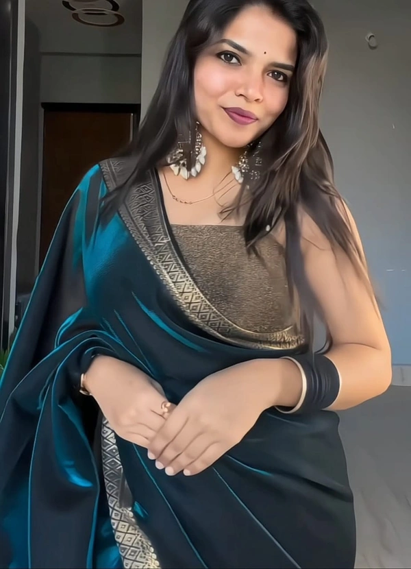 New trending Saree in Dual Shade with Classy Finish ⭐⭐⭐⭐⭐ - FREE, FREE