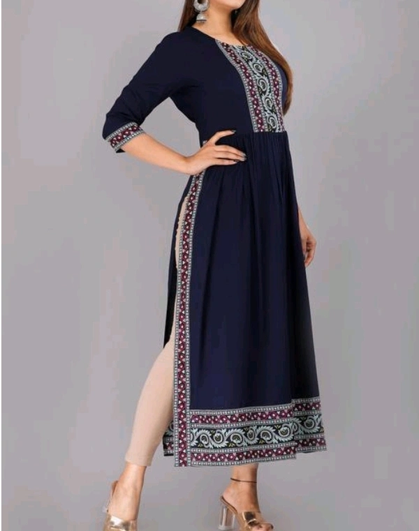 Women Nayara Cut Kurta - M