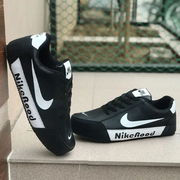 Nike Cortez Shoes - 11, Black