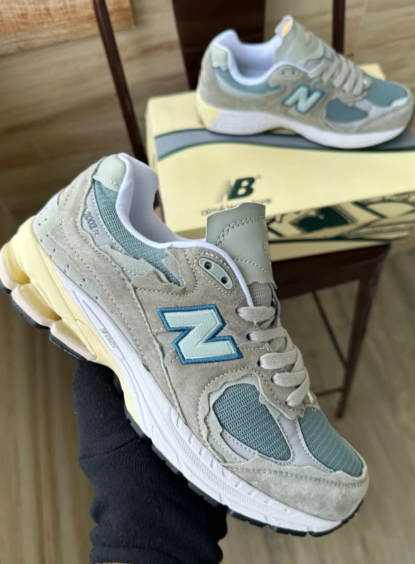 New Balance2002r Shoes - Nobel, 41