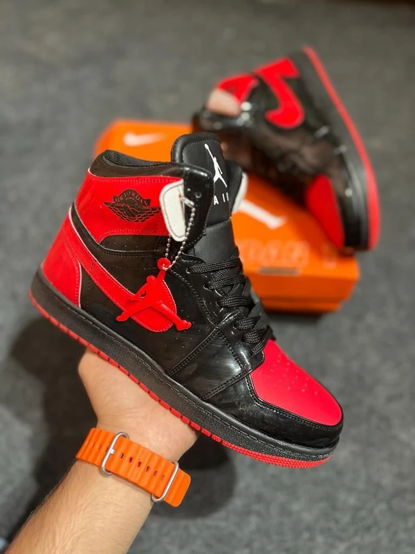 Nike Jordan - Red, 9