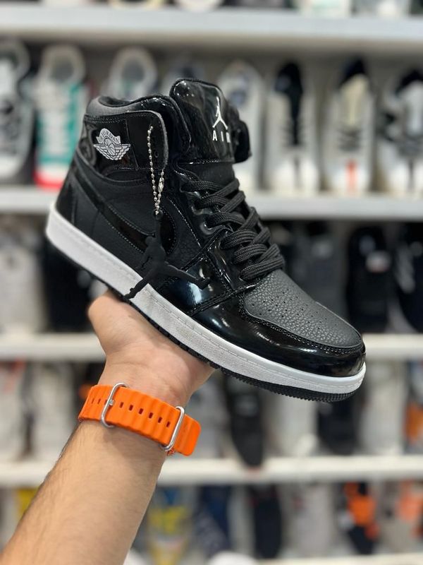 Nike Jordan - Black, 7
