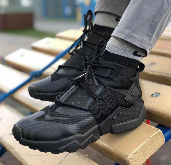 Nike Air Huarache Triple Black - Black, 40