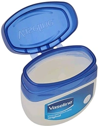 Vaseline Original Skin Protecting Jelly, with Multivitamins & Enhanced Fragrance, 40g