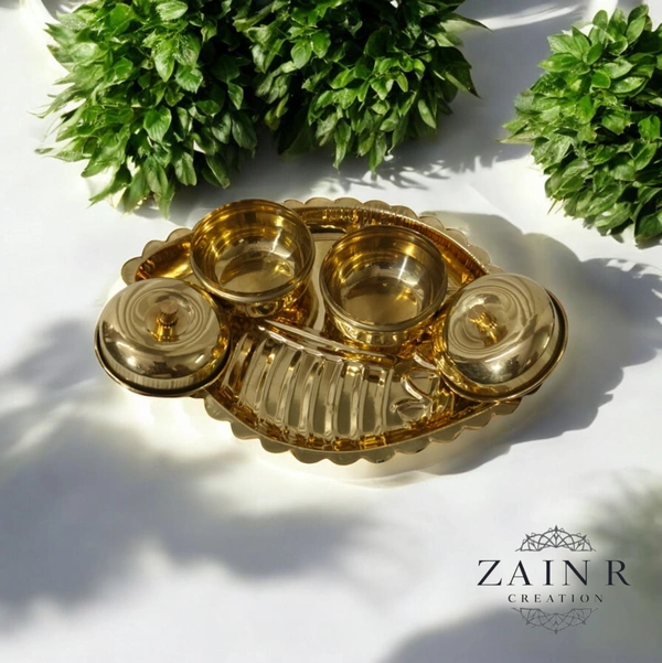 Sold By ZAIN R CREATION Spillbox Traditional Brass Kumkum/Sindoor Box holder for puja Thali- sangu with bowl Brass - L.5.5'' W.4'' H.1.77'', Polished, Brass