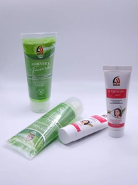 LUCA FACE WASH - Japanese Laurel