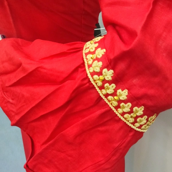 Kurti - Red ♥️, M