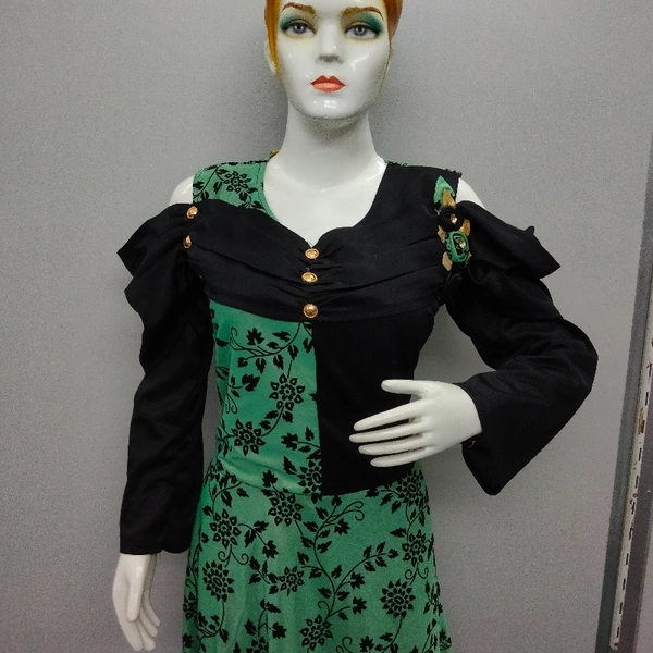 Gown - GREEN & Black 🖤, L