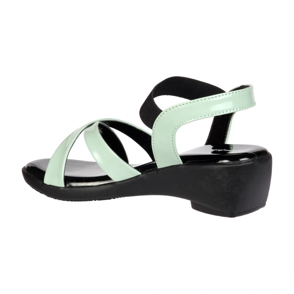 Stepee Criss cross style sandal - 39, Envy