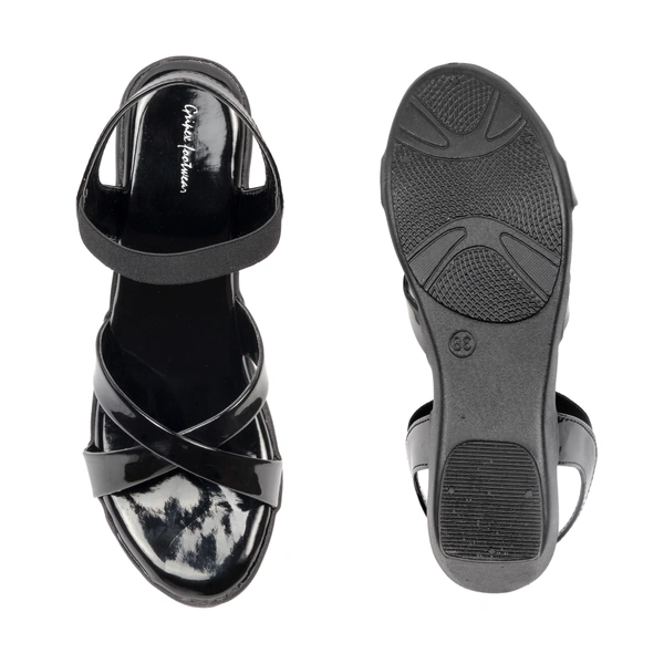 Stepee Criss cross style sandal - 37, Black