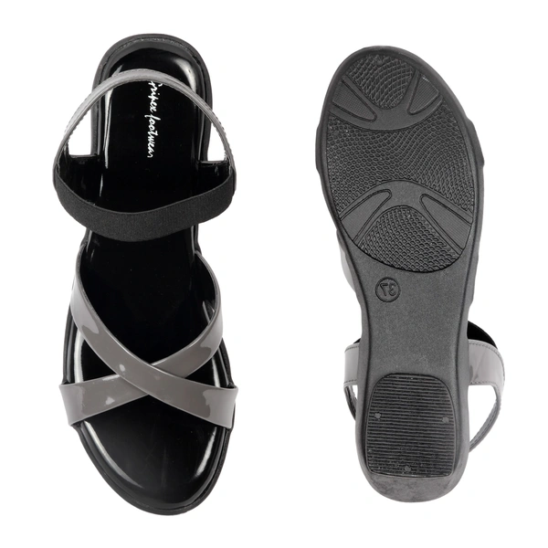 Stepee Criss cross style sandal - 40, Mountain Mist