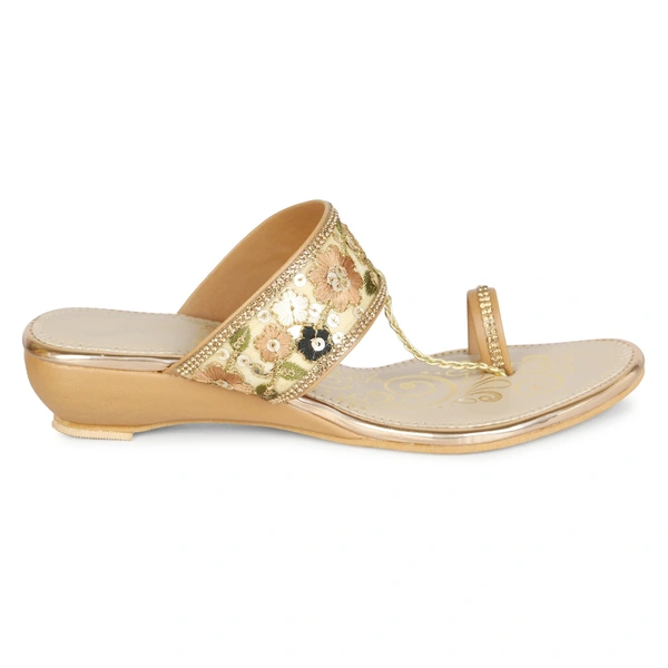 Stepee Floral kohlapuri slipper - 37, Tumbleweed