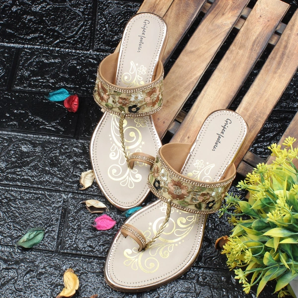 Stepee Floral kohlapuri slipper - 37, Tumbleweed