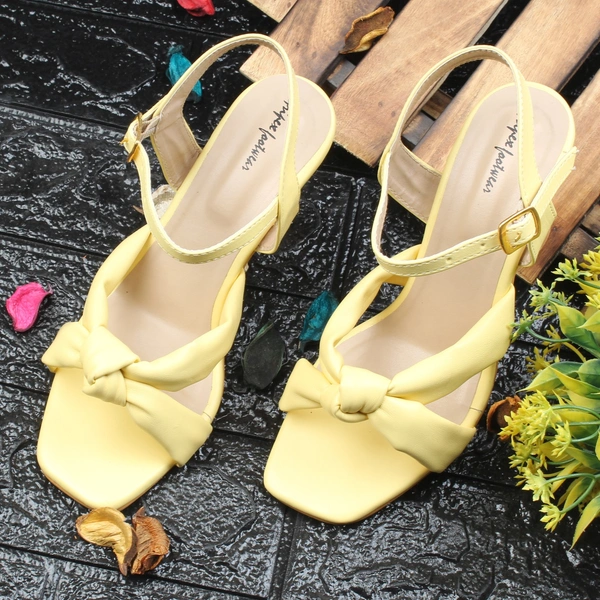 Stepee Cross style beautiful sandal - 41, Sunflower