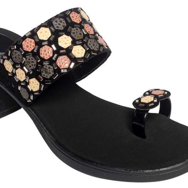 Stepee Fashionable stud look angootha slipper - 41, Black