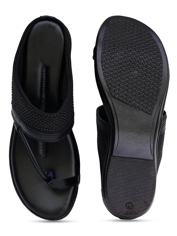 Stepee Soft and simple angootha slipper - 38, Black