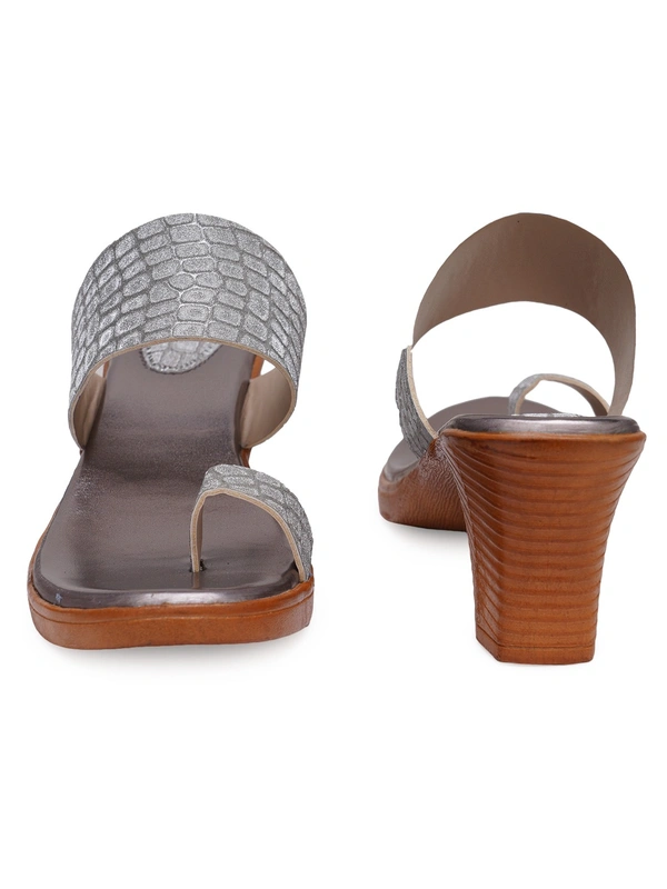 Stepee Shine and shimmer angootha slipper - 40, Mountain Mist