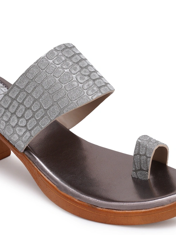 Stepee Shine and shimmer angootha slipper - 40, Mountain Mist