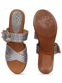 Stepee Trendy criss cross style slipper - 41, Nobel